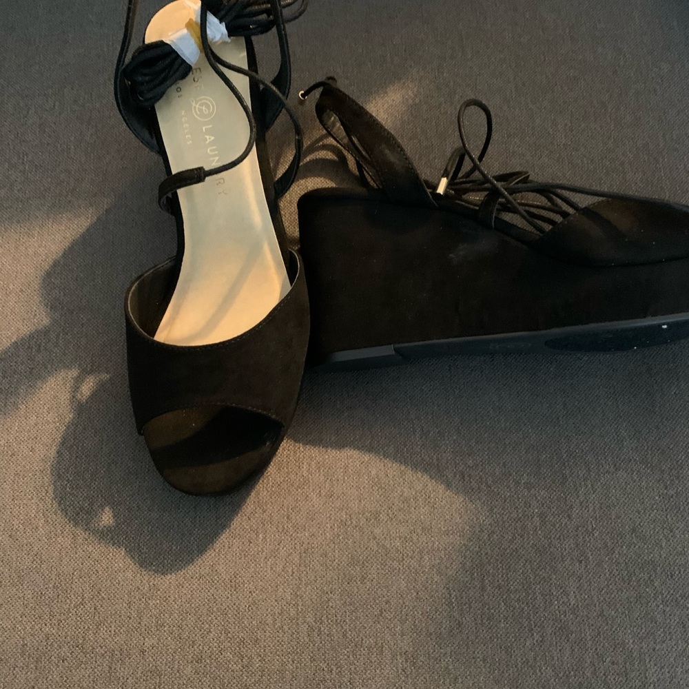 Shoes - Picture 2 of 3